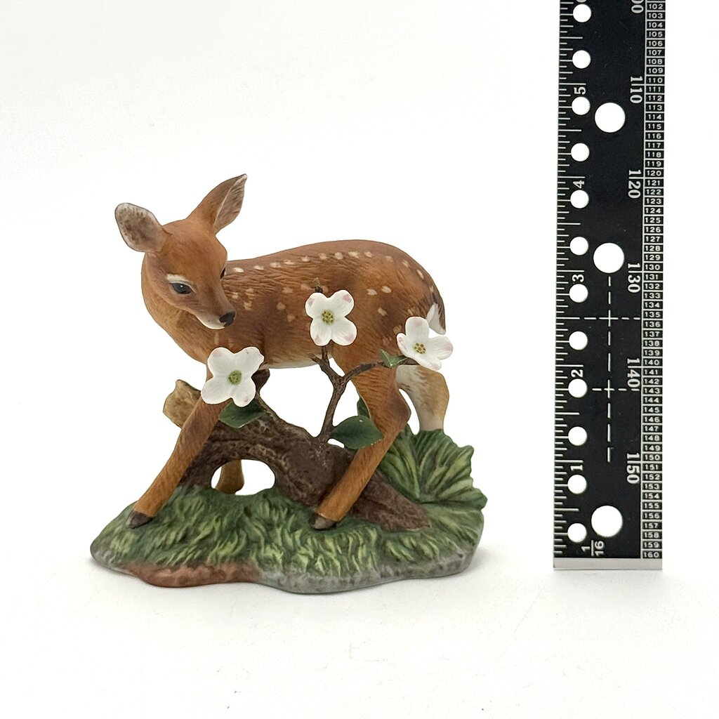 VTG Lenox " White-Tailed Deer With White Flowers" Figurine