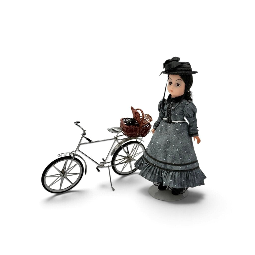 VTG 75th Anniversary Wizard of Oz Miss Gulch w/ Metal Bike & Toto