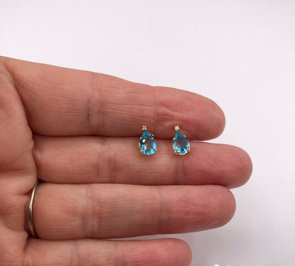 14K Yellow Gold Swiss Blue Topaz & Diamond Stud Earrings /b