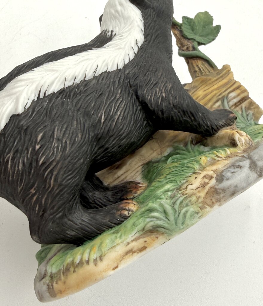 VTG Lenox Scent of Spring Skunk Porcelain Figurine 1994