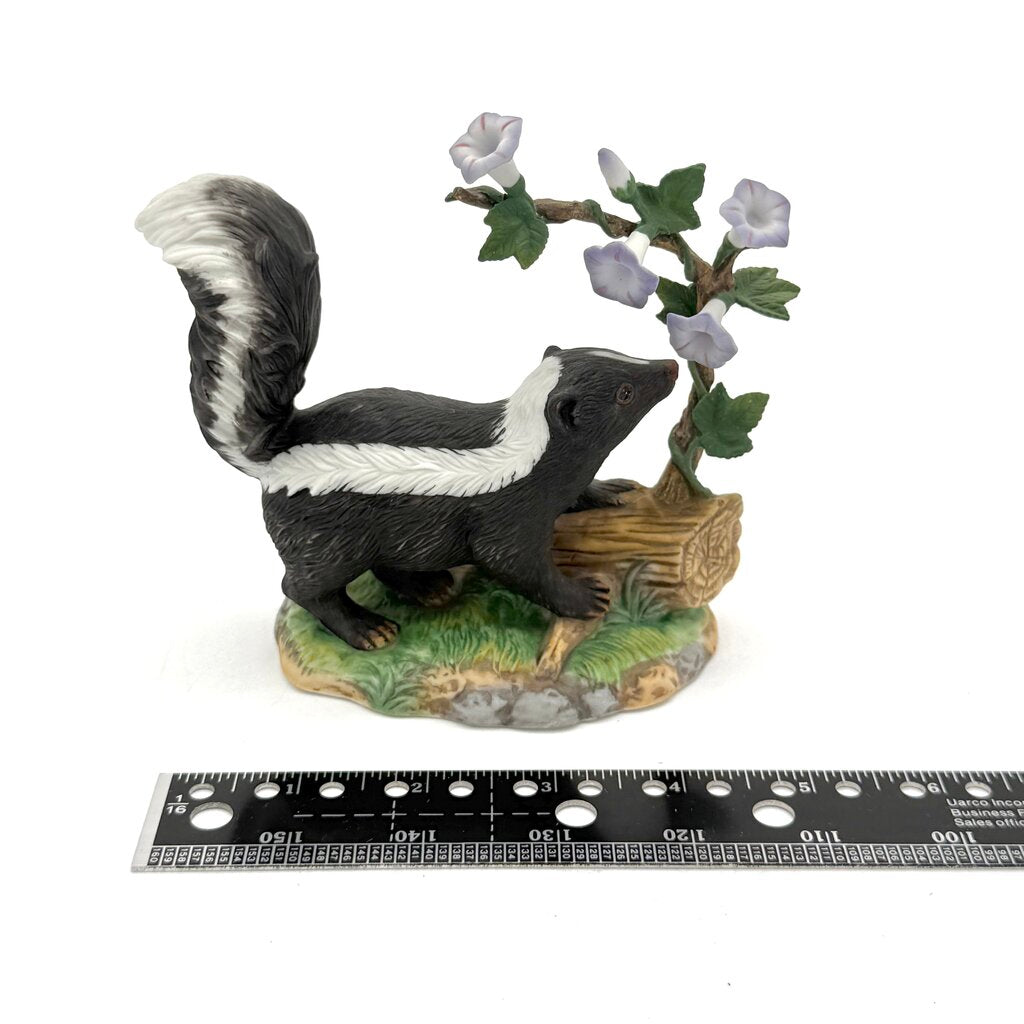 VTG Lenox Scent of Spring Skunk Porcelain Figurine 1994