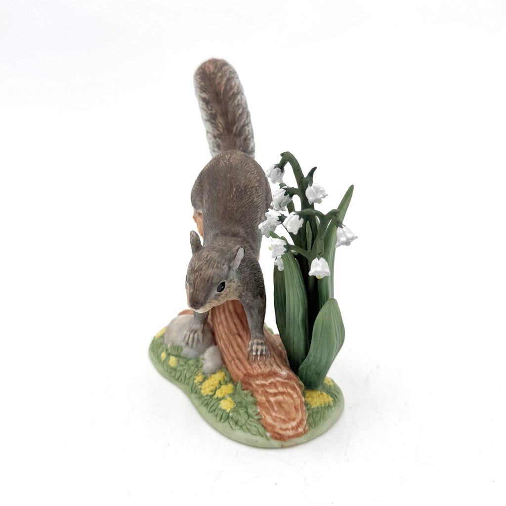 VTG Lenox Friendly Frolic Gray Squirrel Porcelain Figurine 2002