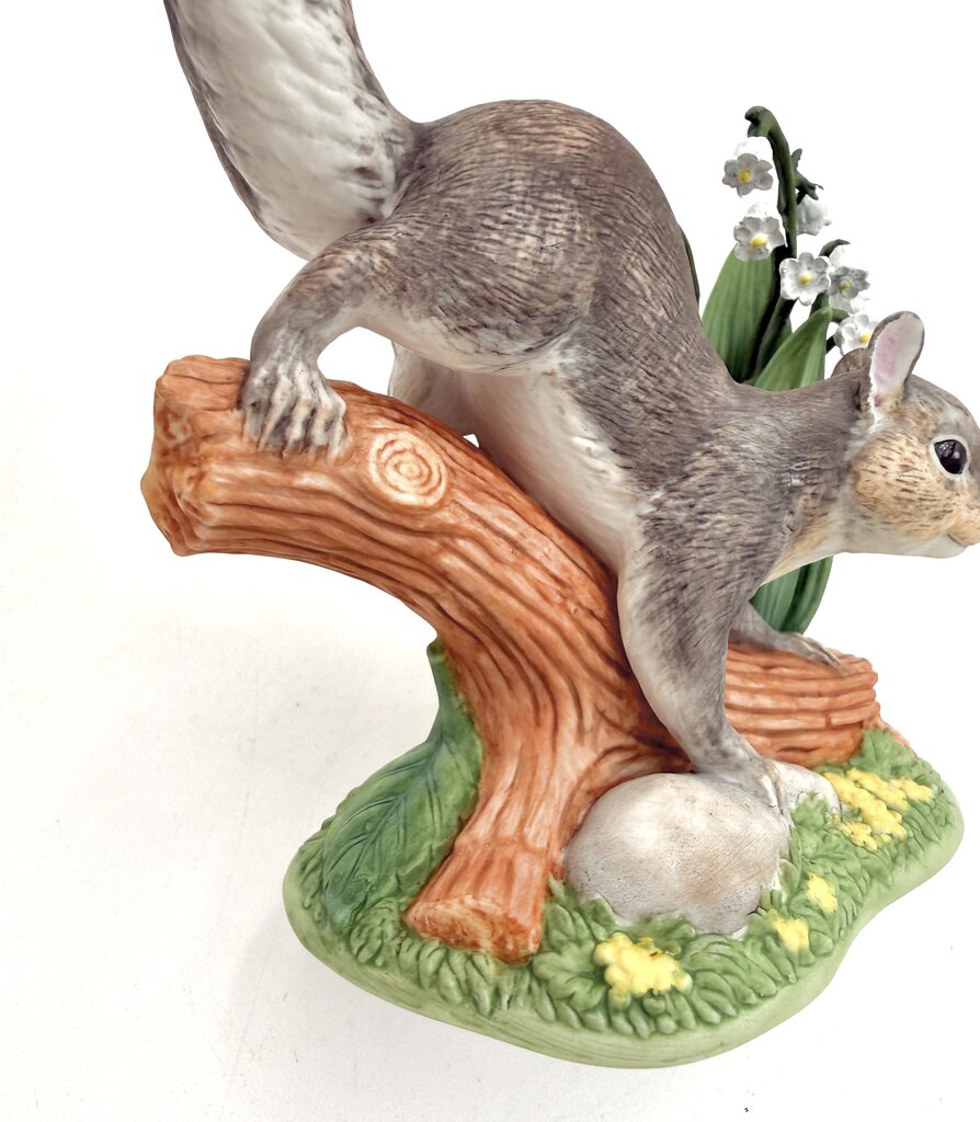 VTG Lenox Friendly Frolic Gray Squirrel Porcelain Figurine 2002