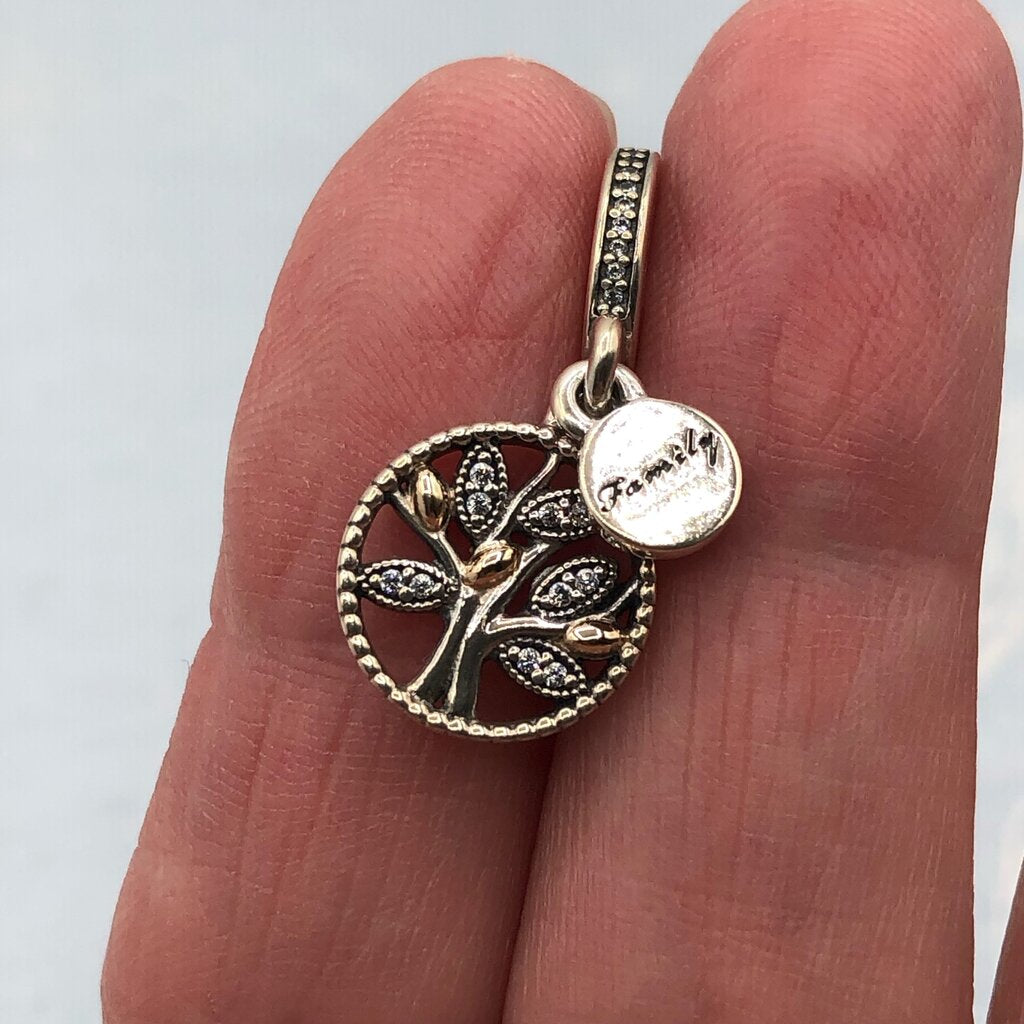 Pandora Sparkling Family Tree Charm .925 Sterling CZ /b