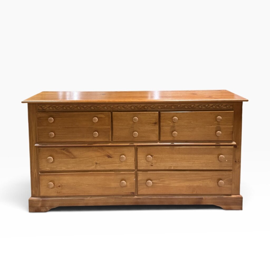Oak Leaf Trim 7 Drawer Long Dresser