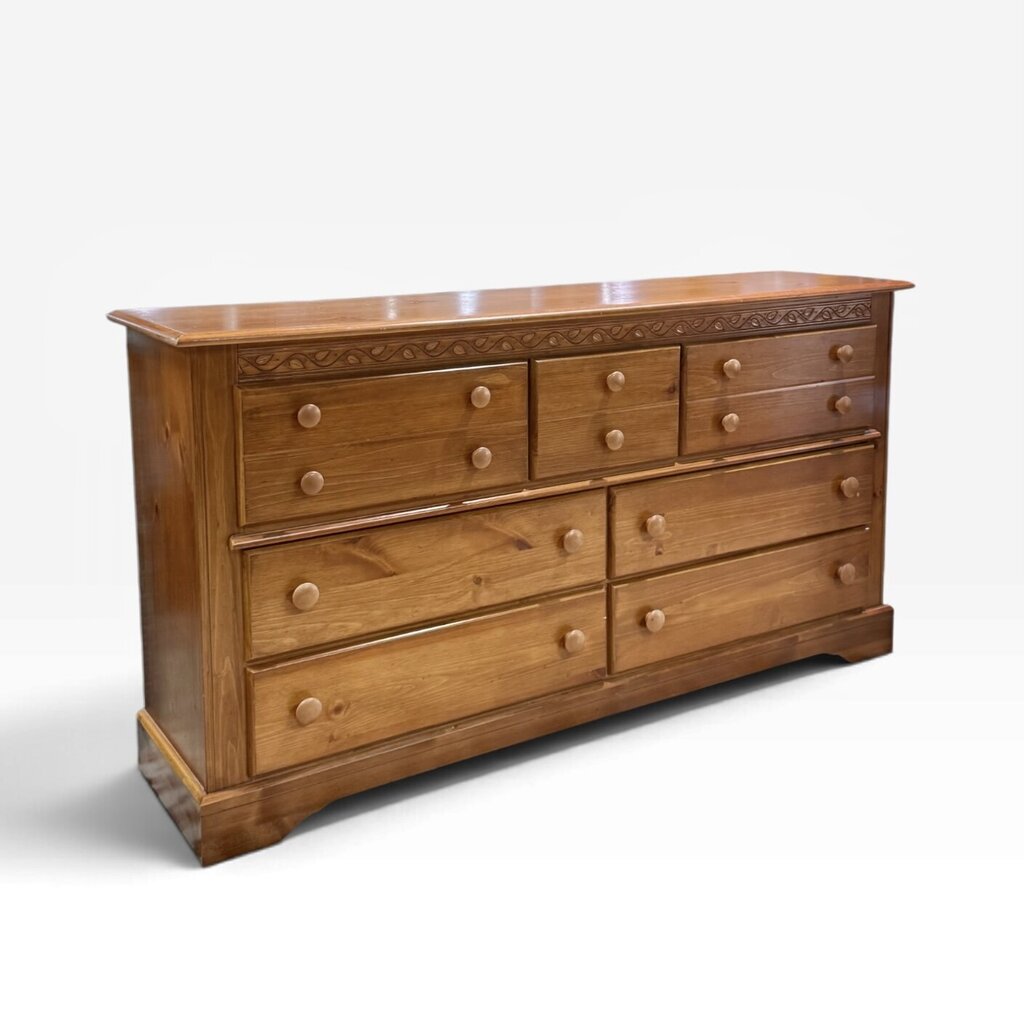Oak Leaf Trim 7 Drawer Long Dresser