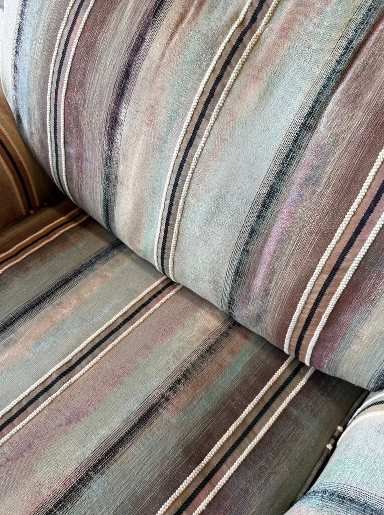 Broyhill Oversized Arm Chair with Ottoman