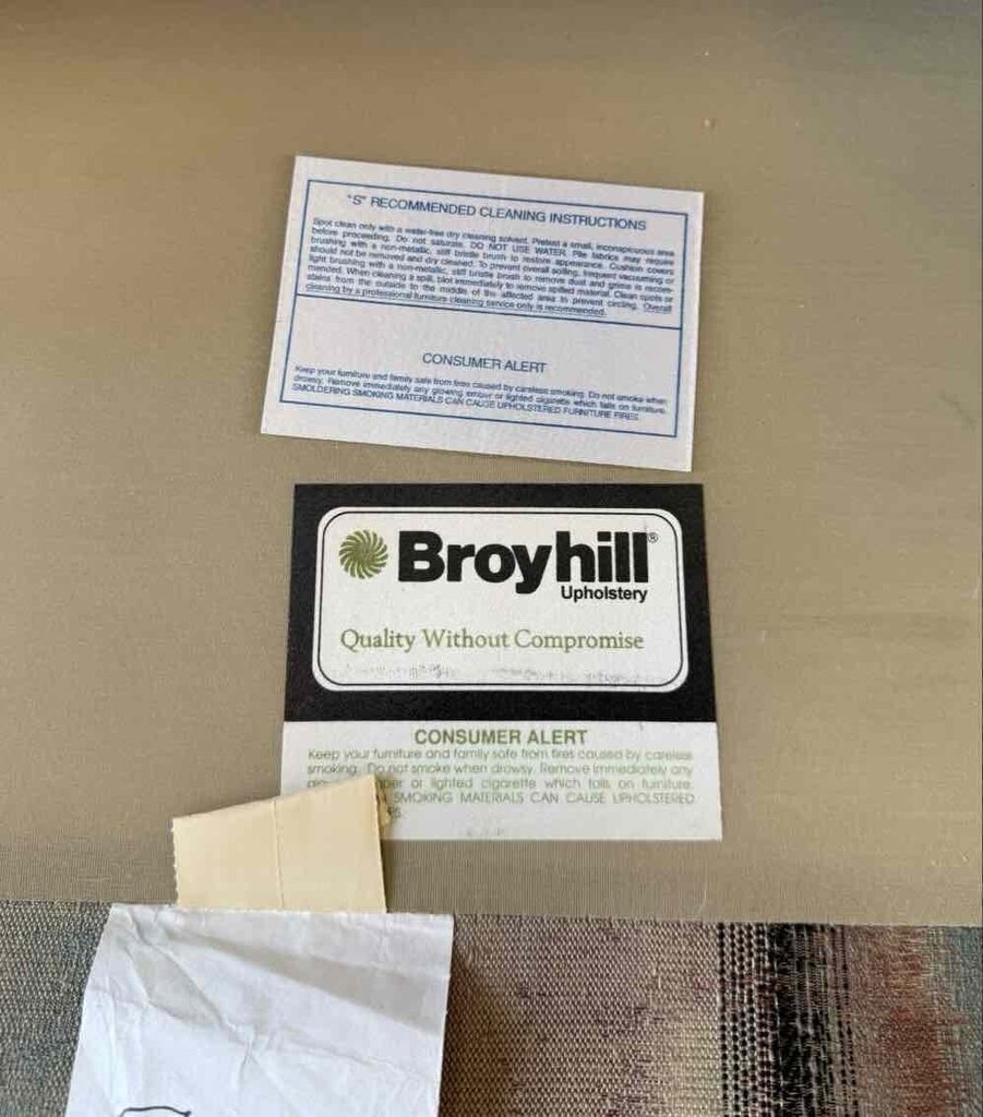 Broyhill Oversized Arm Chair with Ottoman