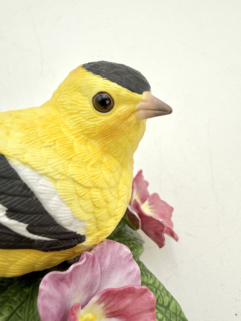 VTG Lenox American Goldfinch Porcelain Figurine