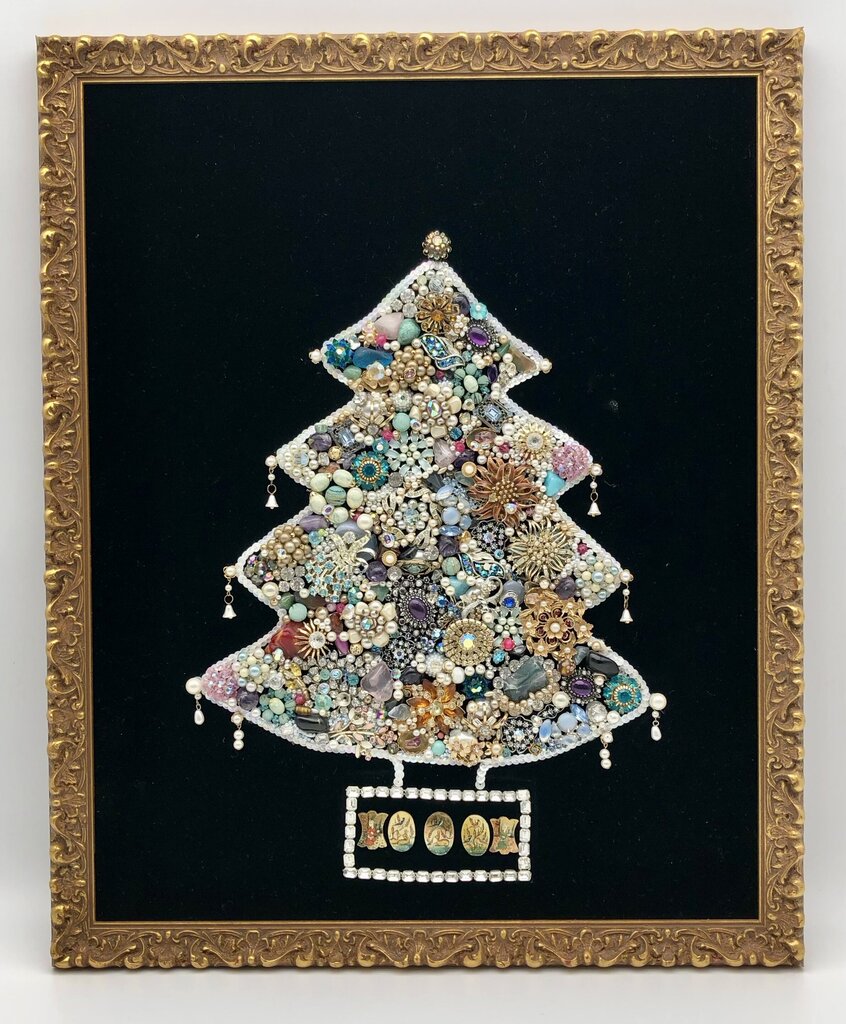Vintage Framed Jewelry Art Christmas Tree on Velvet 18x22 /b