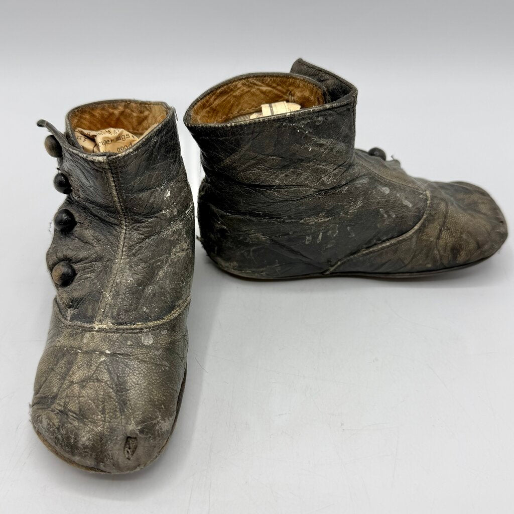 Antique Victorian Baby/Toddler Leather High Top 4 Button Boots /cb
