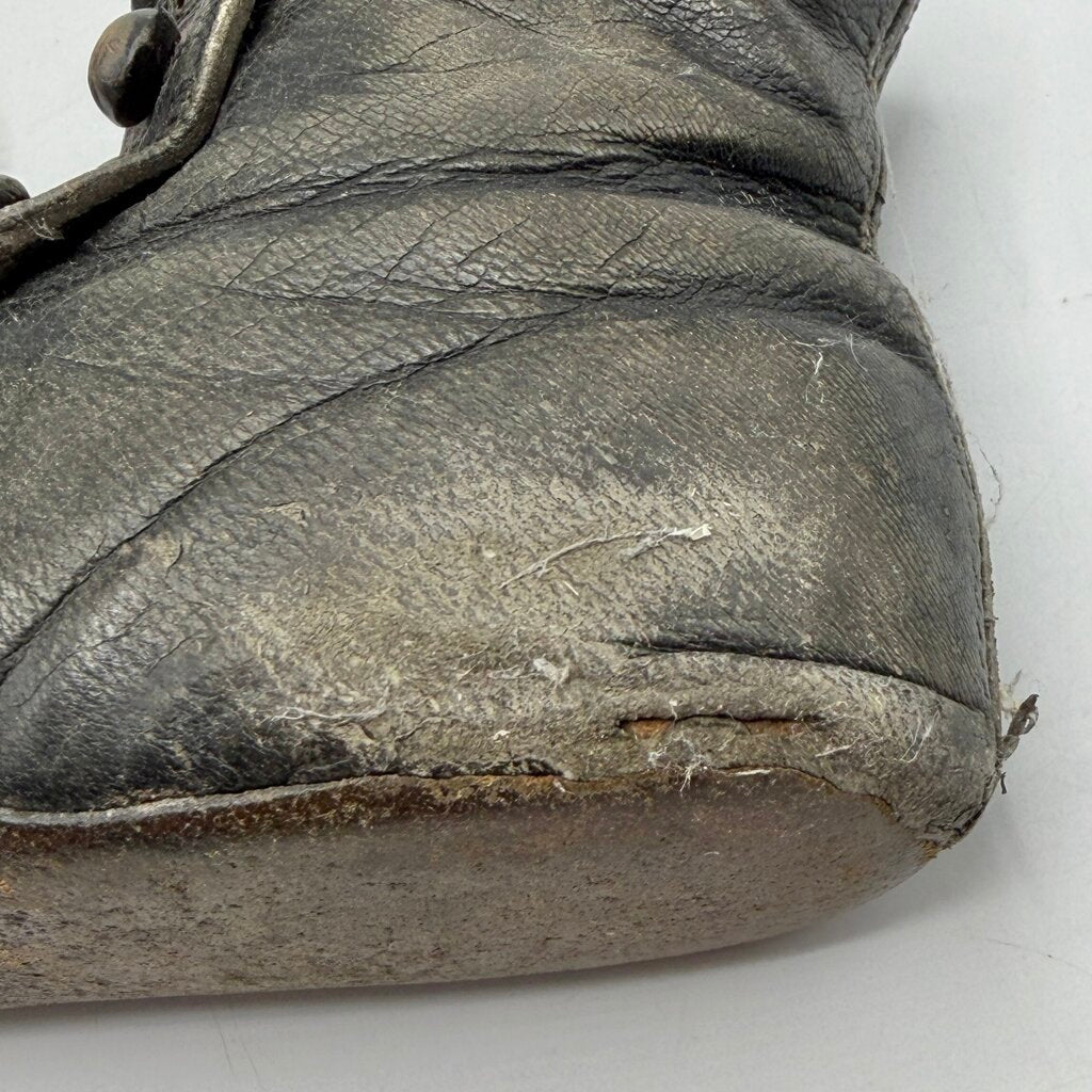 Antique Victorian Baby/Toddler Leather High Top 4 Button Boots /cb
