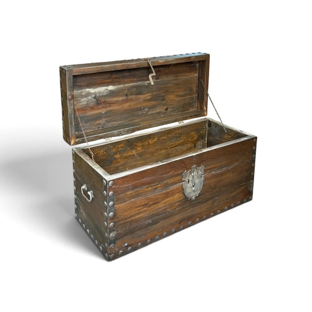 Mexican Dark Brown Solid Wood Trunk