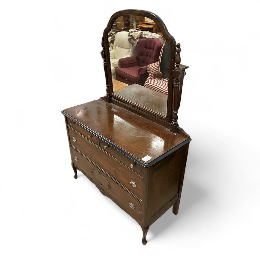 Queen Anne Dresser