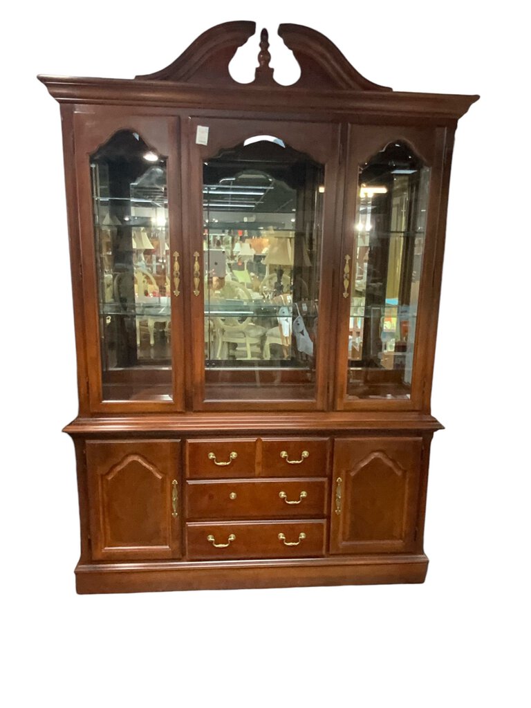 Thompsonville China Hutch