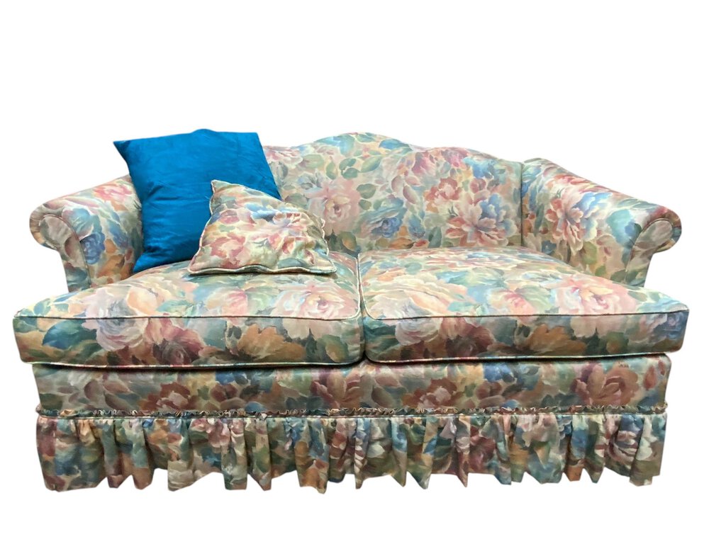 Sovereign Collection Love Seat by Hickory Chair