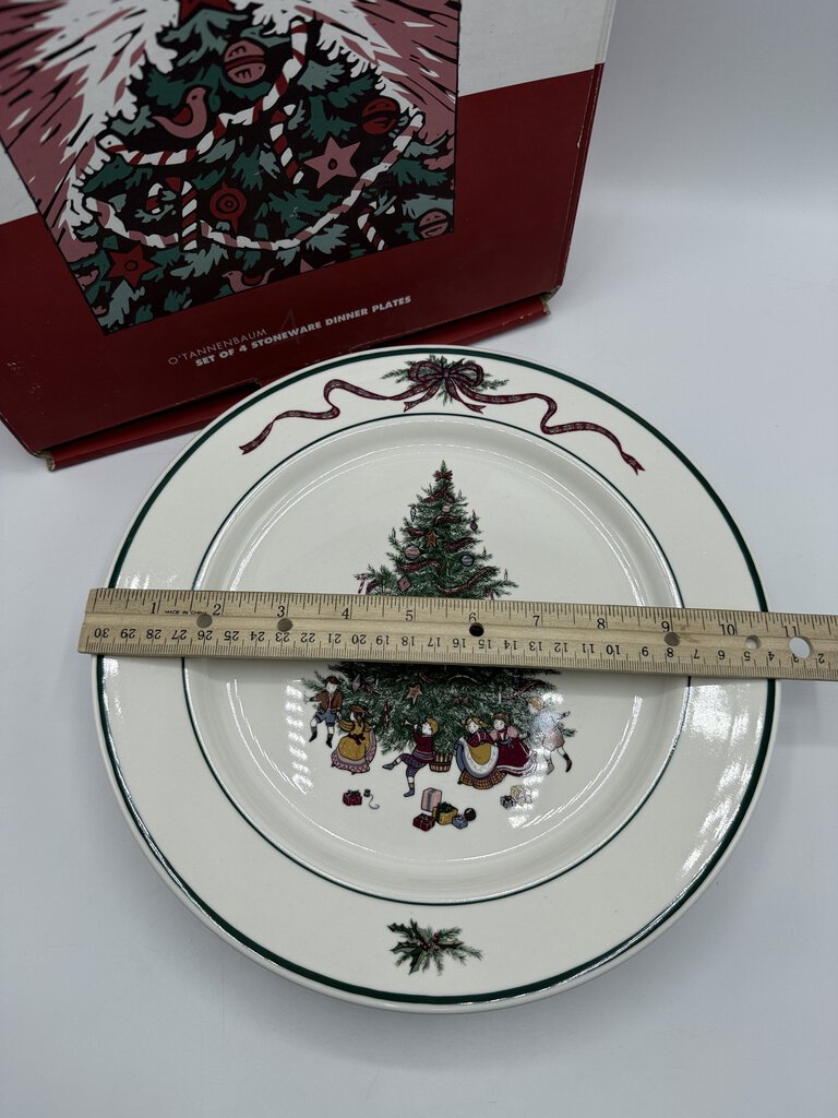 The Cellar O’Tannenbaum set of 4 Stoneware Dinner Plates 10.5” /rw