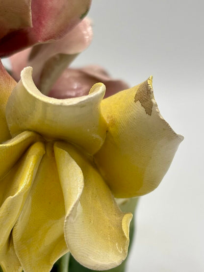 Capodimonte Flower Bouquet Roses /j