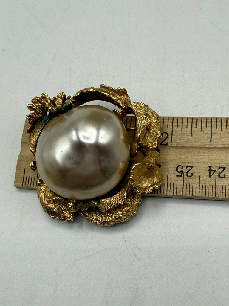 Unique Lot of 3 Beautiful Brooches /ro