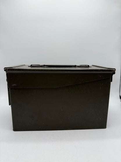 VTG Military Metal Ammo Box 1000 Cal .45 Cartridge Lot WCC-40-6003 /rw