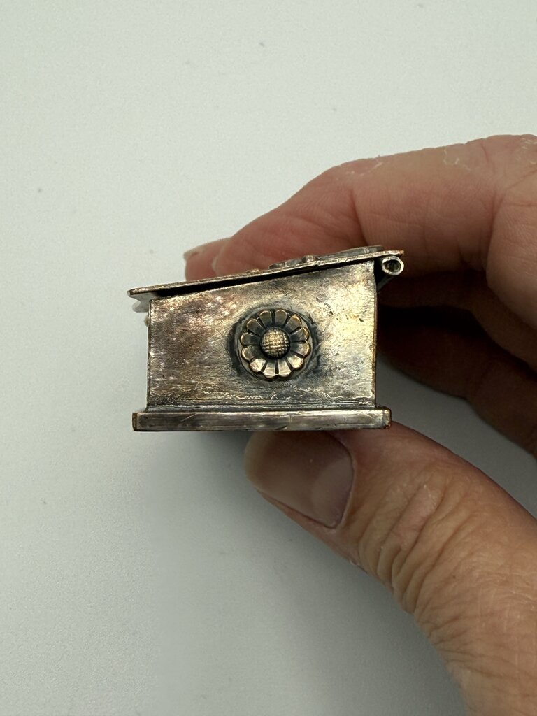 VTG Silver Plate Postage Stamp Box w/ND Crest /ro