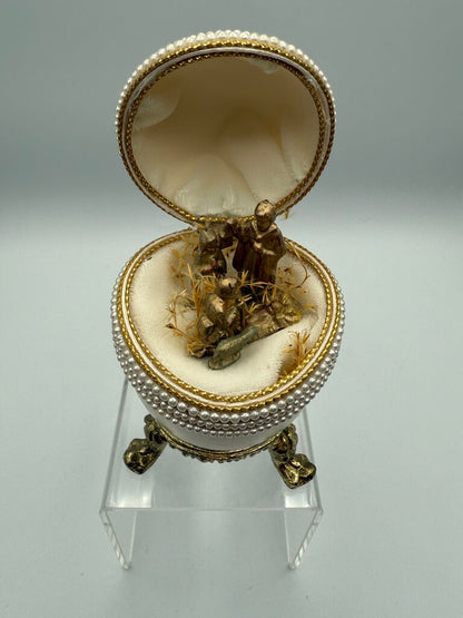 Vintage 2 Nativity Eggs Music Box Silent Night Christmas /ro