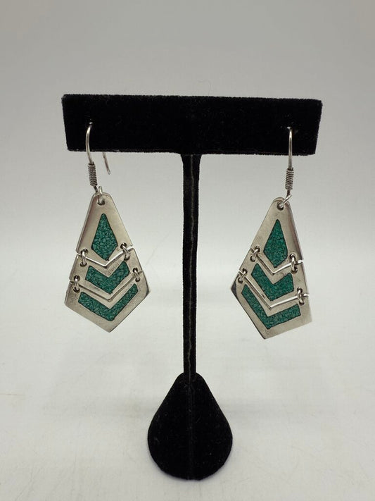 Mexico 925 Sterling Inlaid Crushed Malachite Pierced Earrings /ro