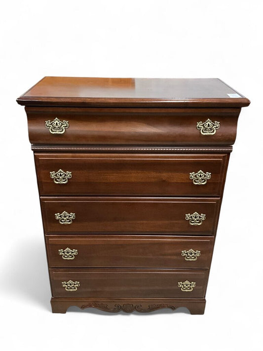 Traditional Chippendale Style Dresser
