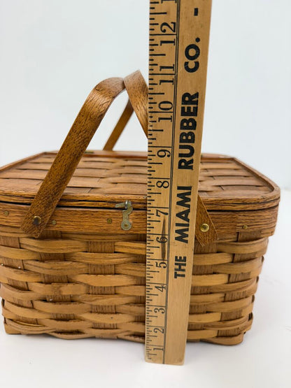 VTG Square HInged Pie Basket Double Handle /rw