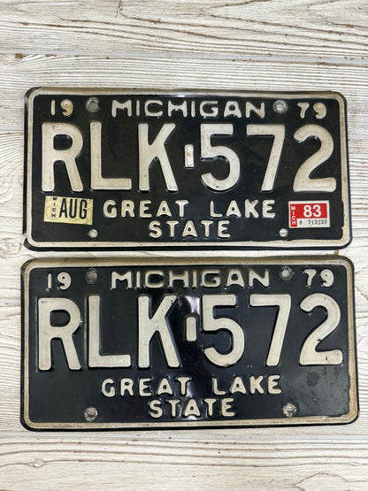 VTG Lot of 10 Michigan License Plate 1965 -1979 /ro