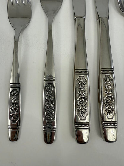 VTG Oneida Community Louisville Pattern Flatware Set of 100 Pieces /ro