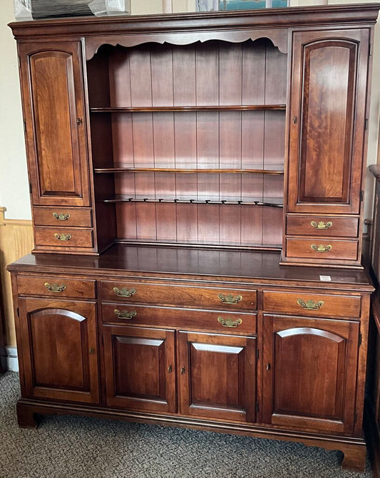 Plate Hutch