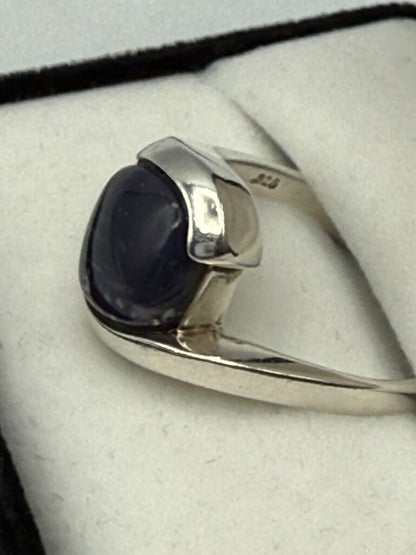 Sterling Silver Comfort Band Ring w/Navy Blue Stone Size 9 /ro