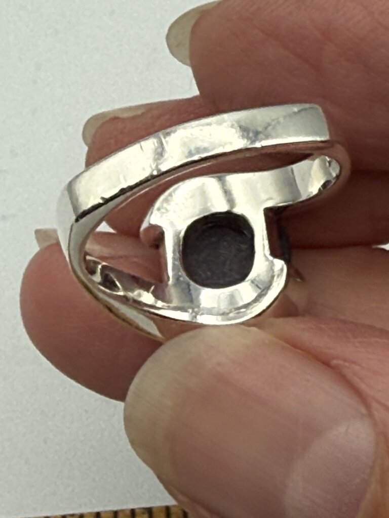 Sterling Silver Comfort Band Ring w/Navy Blue Stone Size 9 /ro