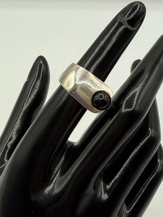 Asymmetrical Sterling Silver Black Onyx Ball Ring Size 6 /ro