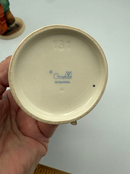 VTG M.J.Hummels “Sweet Music” & Street Singer” Figurines /roh