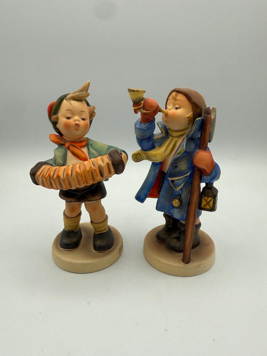 VTG M.J. Hummels “Accordian Boy” & “Hear Ye, Hear Ye” Figurines /roh