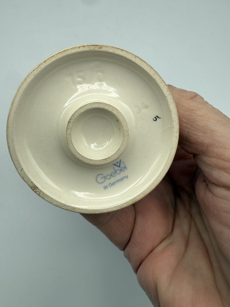 VTG M.J. Hummels “Accordian Boy” & “Hear Ye, Hear Ye” Figurines /roh