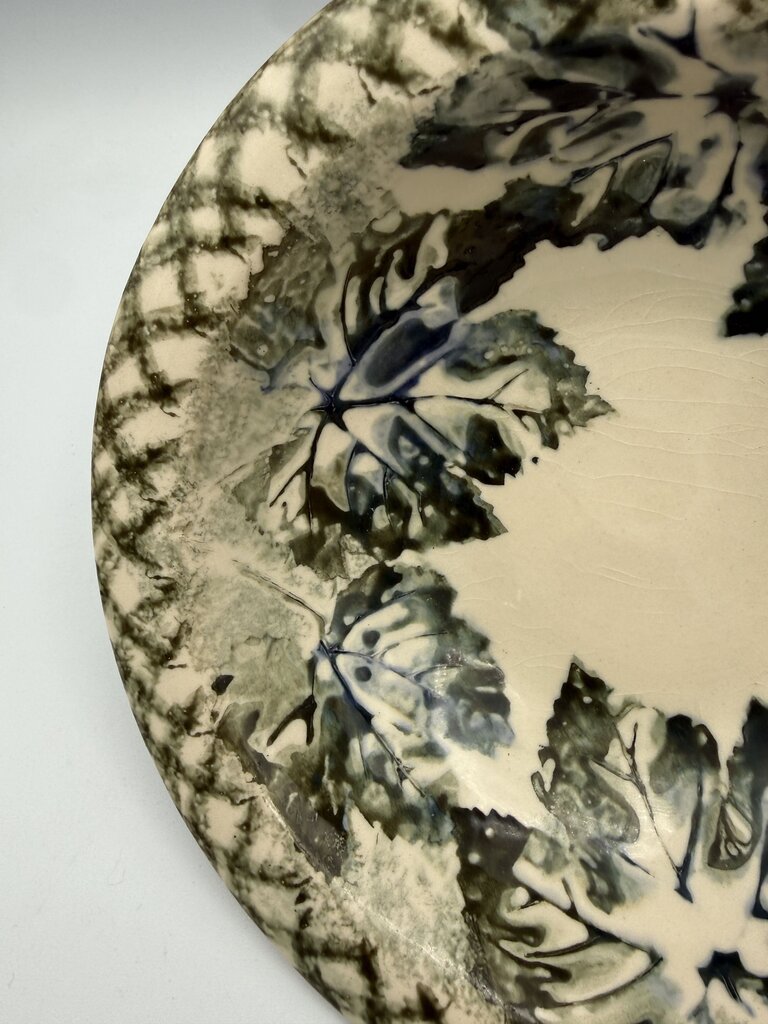 Ellen Evan’s Terrafirma Pottery Grape Grape Leaves 7.75” diam Bowl /roh