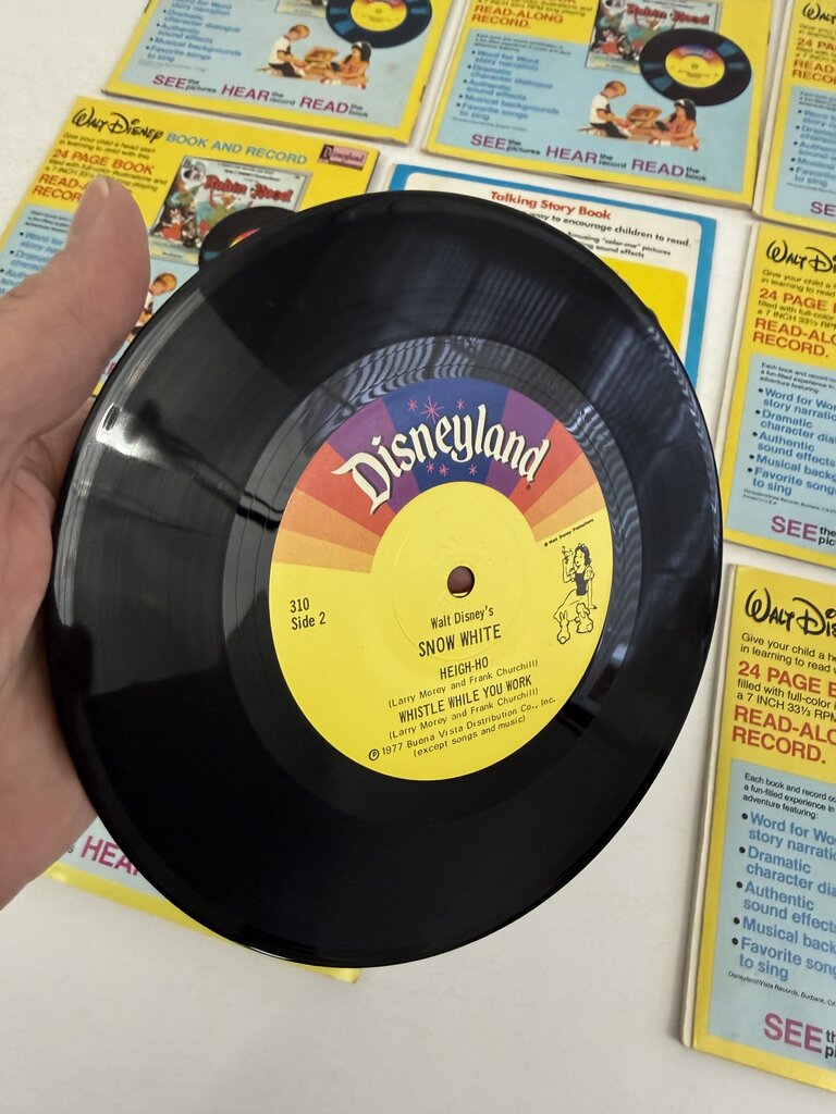 1981 Disney’s Mickey Mouse Disco Record Tote w/9 Movie Records & Books /ro