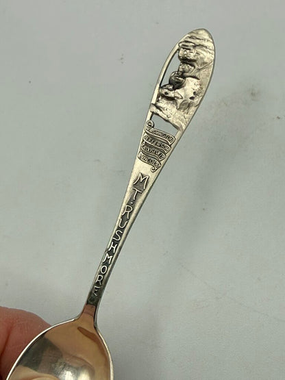 VTG Sterling Silver Souvenir Spoon Mount Rushmore /ro