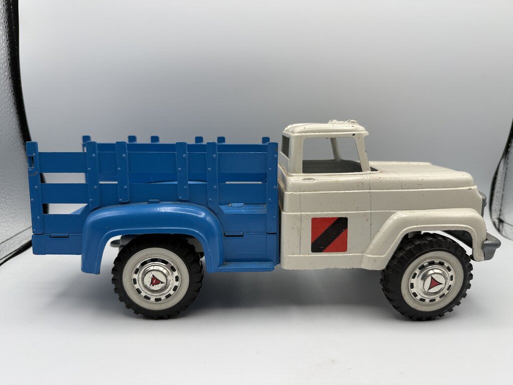 VTG Hubley Blue & White Mighty Metal Farm Stake Truck /rb