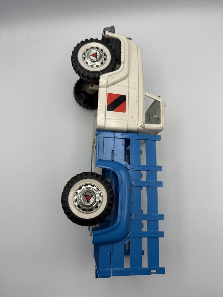 VTG Hubley Blue & White Mighty Metal Farm Stake Truck /rb