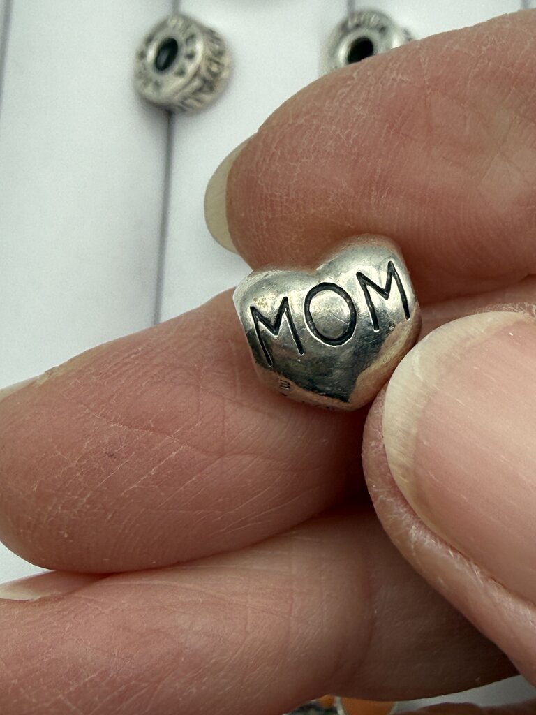 Estate lot of 7 Chamilia Sterling Silver Beads Charm Spacer /ro