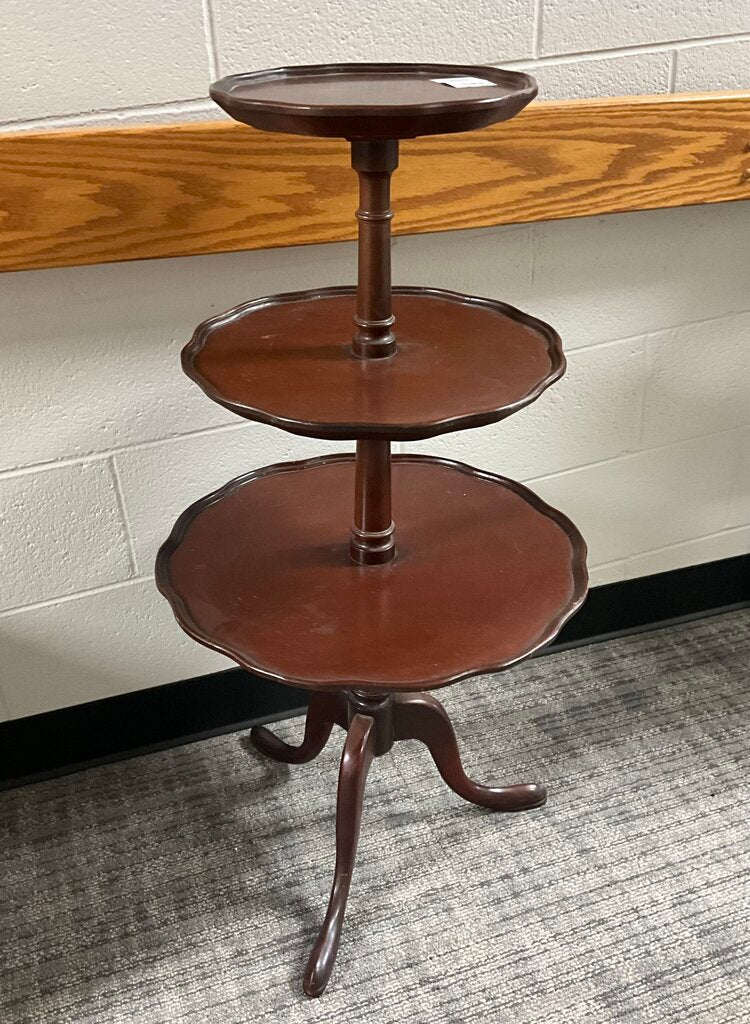 3 tier pie crust table