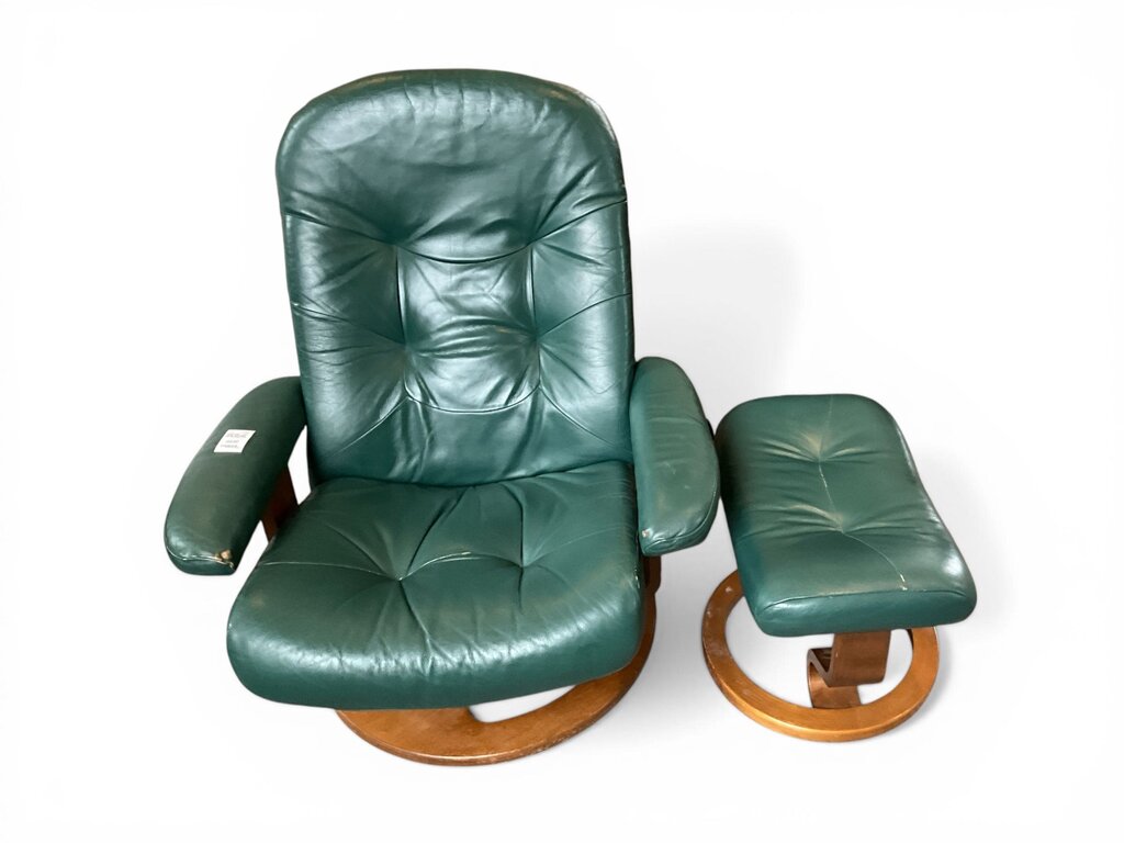 Dark Green Stressless Self Reclining Chair