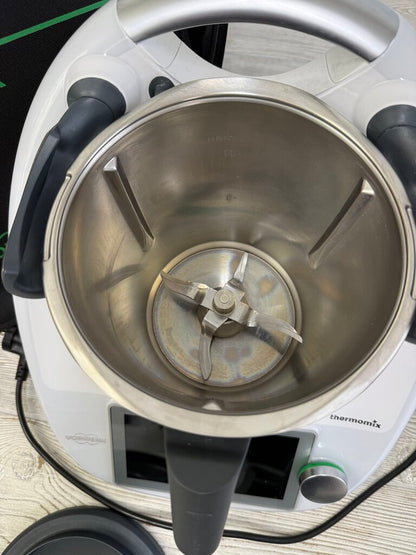 Vorwerk Thermomix TM6-1 All in One Food Processor Plus 220 Volt /rw