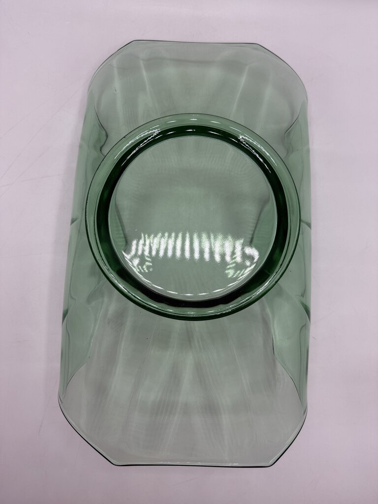 Green Vaseline Uranium Glass Centerpiece Curved in Rim /ro
