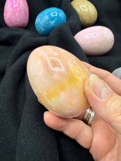 Lot of 6 Alabaster Stone Polished Eggs Strong Colors /ro