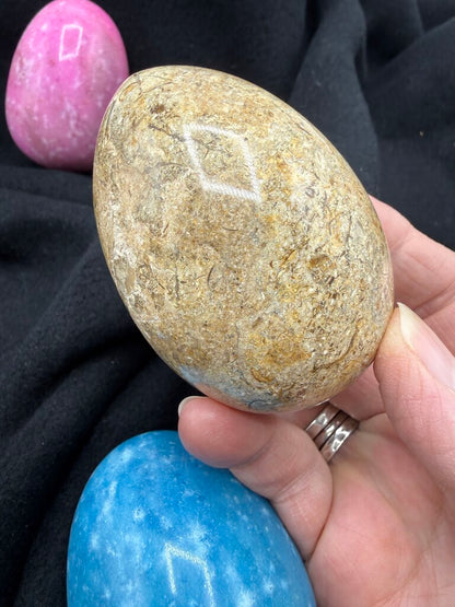 Lot of 6 Alabaster Stone Polished Eggs Strong Colors /ro